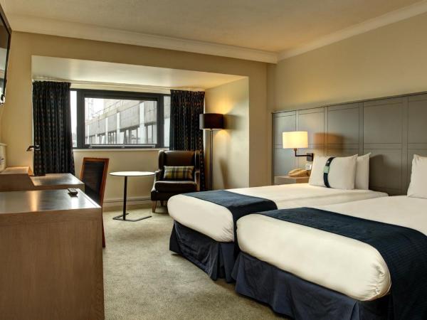 Holiday Inn Cardiff City, an IHG Hotel : photo 10 de la chambre chambre lits jumeaux standard