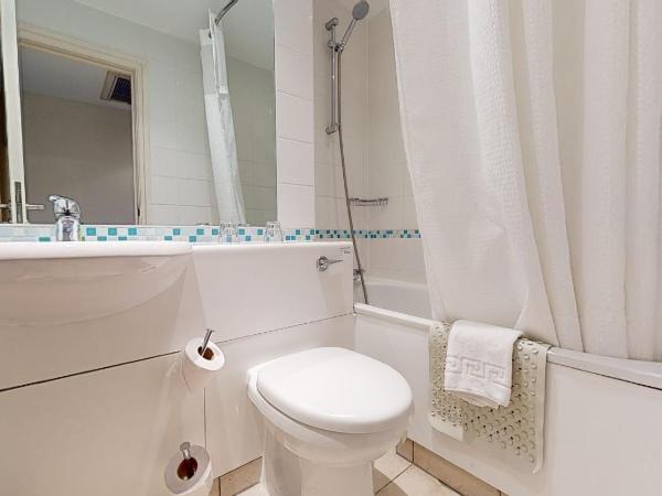 Holiday Inn Cardiff City, an IHG Hotel : photo 6 de la chambre chambre double standard - non-fumeurs