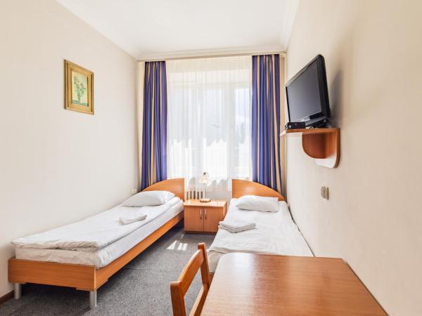 Noclegi Stadion Bed & Breakfast : photo 1 de la chambre double economy studio with kitchenette