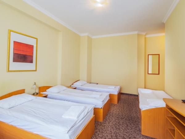 Noclegi Stadion Bed & Breakfast : photo 4 de la chambre economy quintuple studio with kitchenette