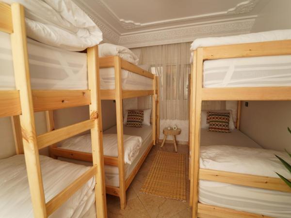 Waves Hunter Surf House : photo 5 de la chambre lit dans dortoir pour femmes de 6 lits