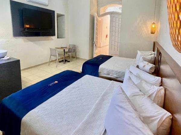 Hotel Real de Castilla Nuovo : photo 1 de la chambre chambre quadruple standard