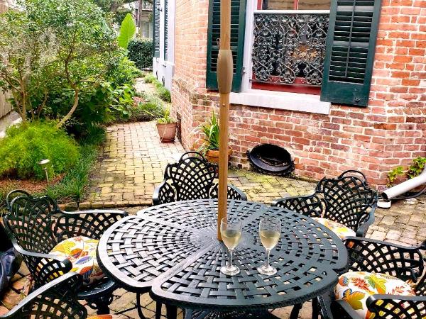 French Quarter Lanaux Mansion Bed and Breakfast : photo 9 de la chambre chambre lit king-size deluxe