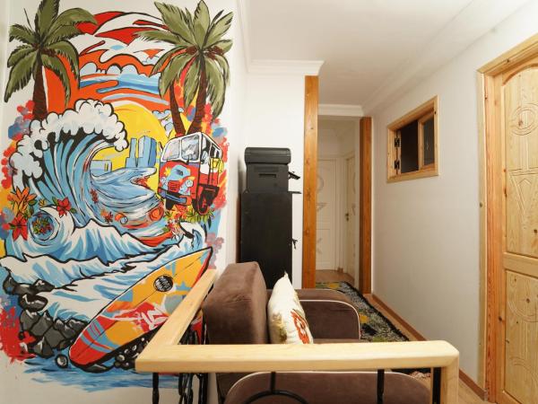 Waves Hunter Surf House : photo 9 de la chambre chambre double Économique