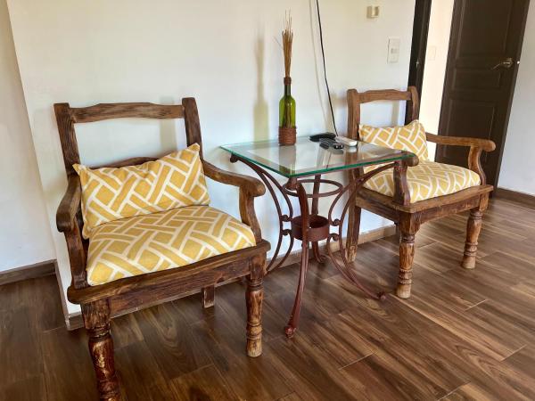 Cancun-Soho : photo 8 de la chambre suite lit queen-size - vue sur piscine