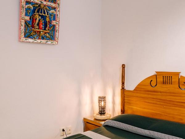 La Casa Carlota : photo 4 de la chambre double room with two double beds interior