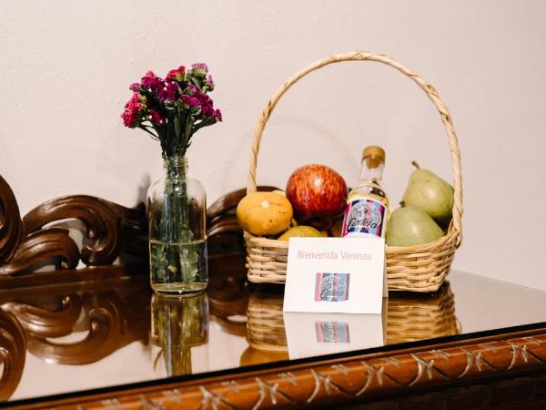 La Casa Carlota : photo 6 de la chambre double room with two double beds interior