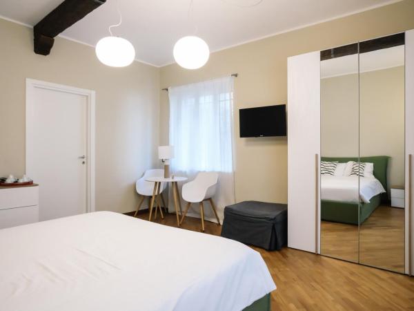 Flora Inn Scotti's House - Due passi in centro : photo 3 de la chambre chambre double avec salle de bains privative