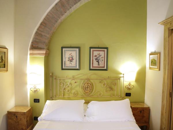 Albergo delle Drapperie : photo 6 de la chambre chambre double standard