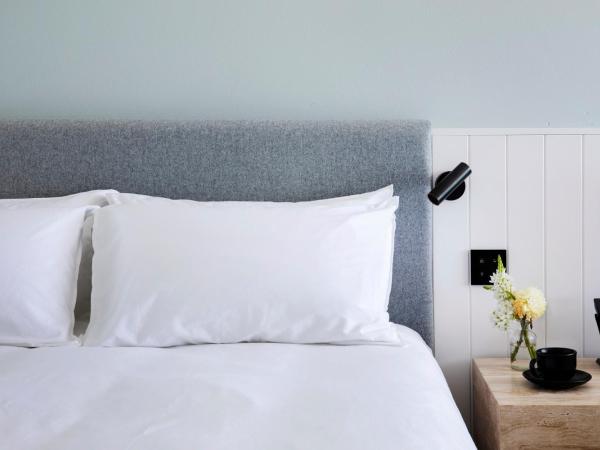 Manly Pacific Sydney MGallery Collection : photo 3 de la chambre chambre lit king-size océan avec terrasse