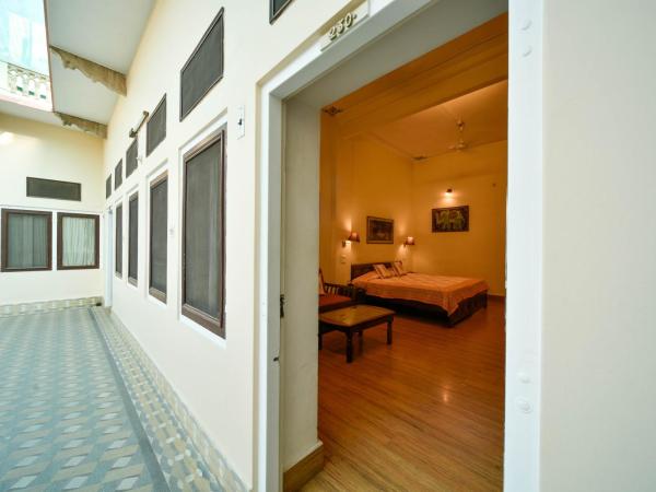 Hotel Arya Niwas : photo 7 de la chambre chambre familiale deluxe