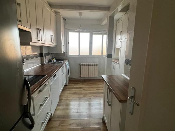 Bed VALLECAS : photo 2 de la chambre chambre double avec salle de bains commune