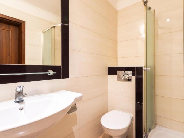 Noclegi Stadion Bed & Breakfast : photo 6 de la chambre quadruple economy studio with kitchenette