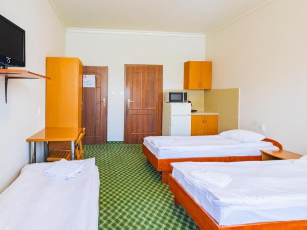 Noclegi Stadion Bed & Breakfast : photo 5 de la chambre quadruple economy studio with kitchenette