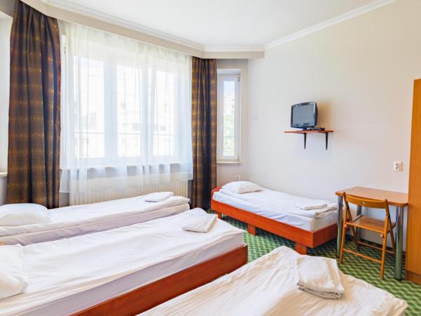 Noclegi Stadion Bed & Breakfast : photo 3 de la chambre quadruple economy studio with kitchenette