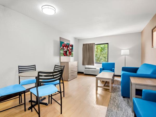 Red Roof Inn Myrtle Beach Hotel - Market Commons : photo 3 de la chambre suite avec 2 lits doubles - non-fumeurs