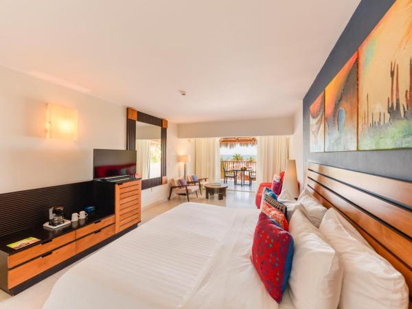 Grand Decameron Los Cabos, A Trademark All-Inclusive Resort : photo 2 de la chambre chambre lits jumeaux - vue sur mer