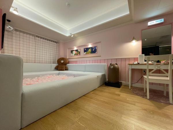 Sotetsu Hotels The Splaisir Seoul Myeongdong : photo 8 de la chambre suite line friends cony