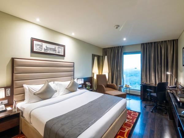 Vivanta Hyderabad, Begumpet : photo 3 de la chambre presidential suite - king bed