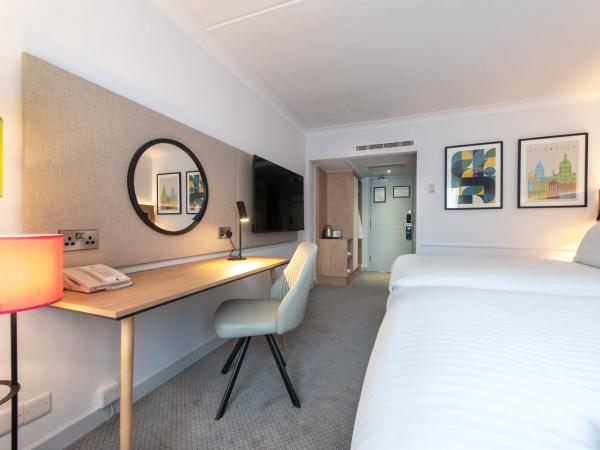 Holiday Inn Edinburgh Zoo, an IHG Hotel : photo 8 de la chambre chambre double standard avec 2 lits doubles