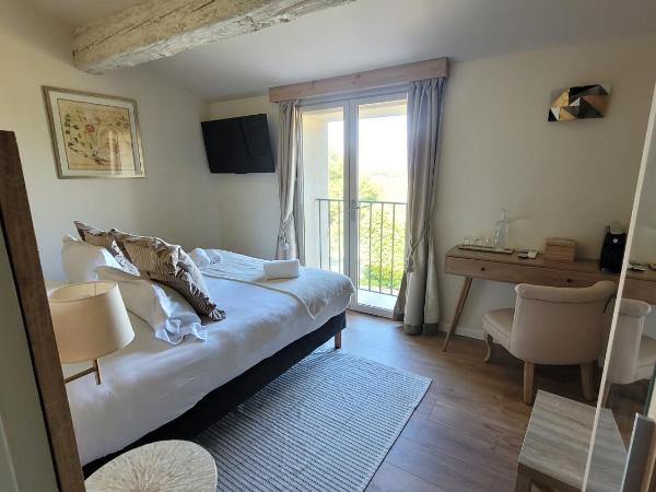 Château le Bouïs : photo 3 de la chambre chambre double - vue sur mer