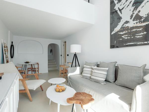 IKIES Santorini : photo 3 de la chambre maison the fisherman - vue sur caldera