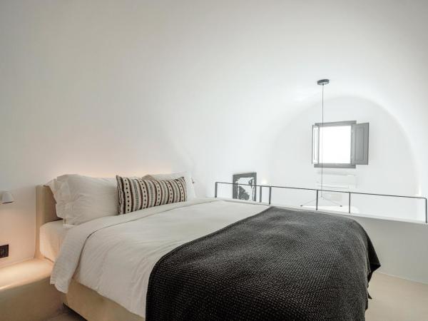 IKIES Santorini : photo 4 de la chambre maison the fisherman - vue sur caldera