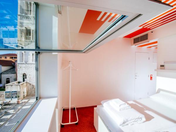 Boutique Hostel Forum : photo 8 de la chambre chambre lits jumeaux standard