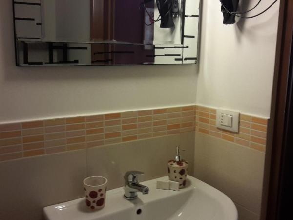 Dolci Ricordi : photo 6 de la chambre chambre double avec salle de bains privative