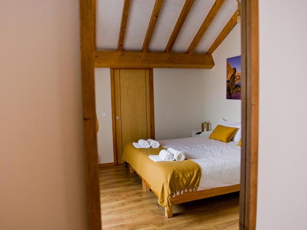 Guest House 10 de Agosto : photo 2 de la chambre chambre double avec salle de bains privative