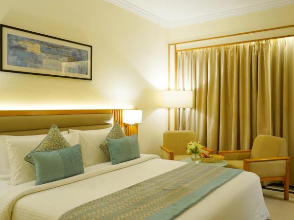 Aditya Park-A Sarovar Portico Hotel : photo 4 de la chambre superior room - 1 double bed (1+1 on imfl, 2pcs laundry free)