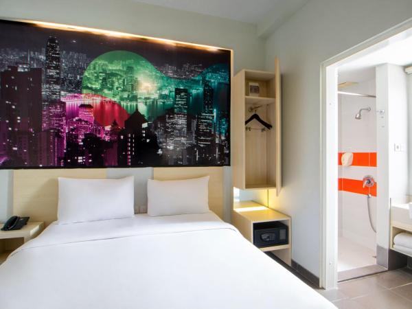Cleo Business Hotel Walikota Mustajab City Center : photo 4 de la chambre chambre lit queen-size hollywood 