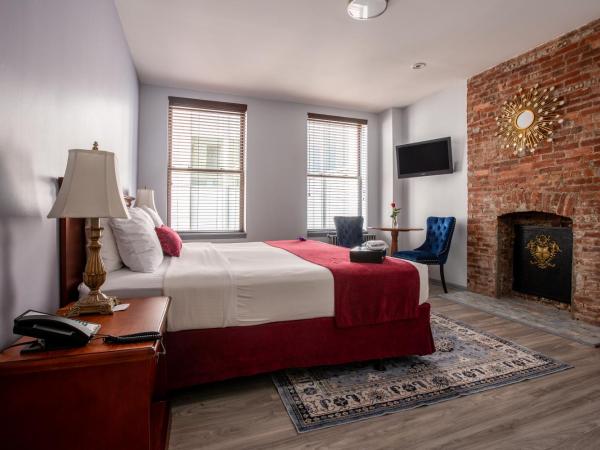 Hotel St. James : photo 6 de la chambre chambre lit king-size