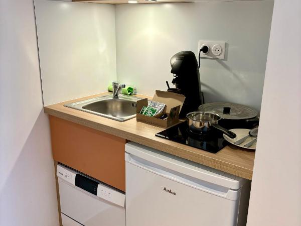 Apparthotel Le Hüb TOULON : photo 5 de la chambre appartement 1 chambre