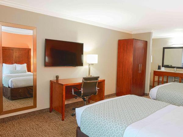 The Hills Inn Eagle Rock - Near Old Town Pasadena : photo 5 de la chambre chambre avec 2 lits doubles - non-fumeurs