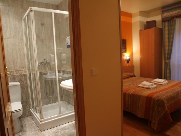 Hostal Acella : photo 5 de la chambre chambre double