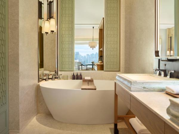 Dusit Thani Bangkok : photo 3 de la chambre deluxe corner room with king bed