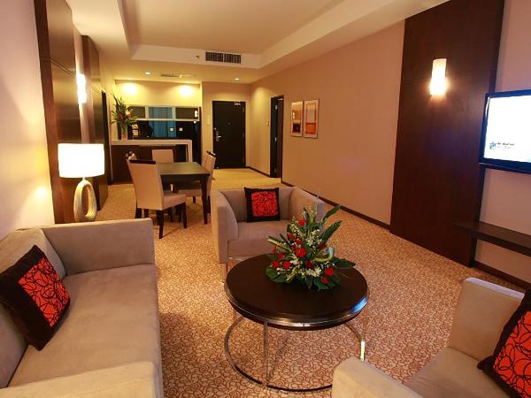 Grand Paragon Hotel Johor Bahru : photo 5 de la chambre suite familiale