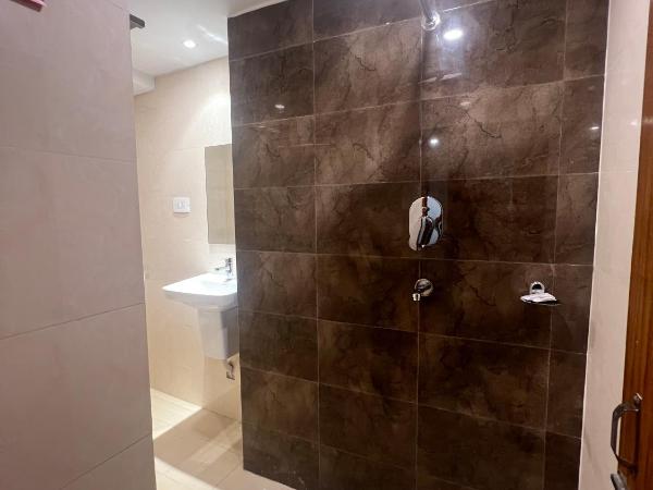 Hotel Nirakar : photo 10 de la chambre chambre quadruple deluxe