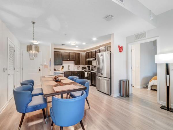 New 2BR Luxury Rental at Vista Cay Isles : photo 3 de la chambre appartement - rez-de-chaussée