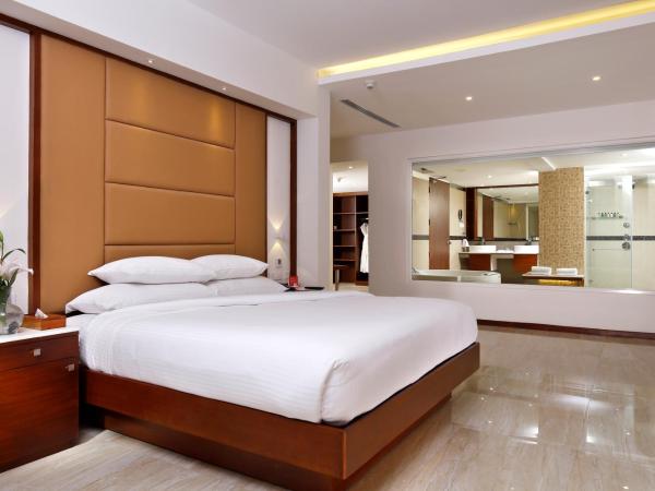 Ramada Resort by Wyndham Kochi : photo 4 de la chambre suite présidentielle