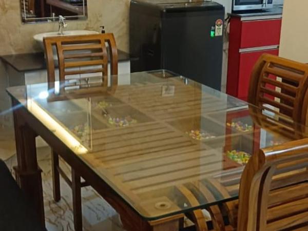 Treebo Love Shore Residency, Near Lakeshore Hospital : photo 7 de la chambre chambre double supérieure