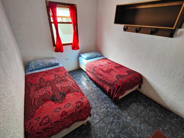 El Bodegón : photo 3 de la chambre chambre lits jumeaux