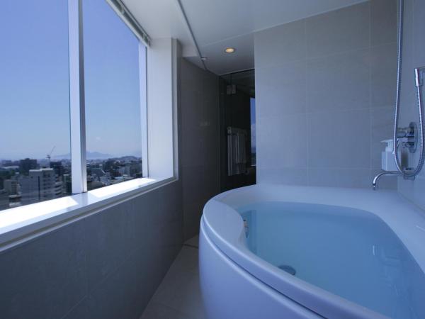 Oriental Hotel Hiroshima : photo 4 de la chambre executive superior twin room high floor 35㎡ - non-smoking