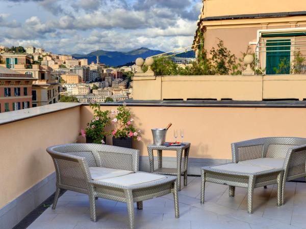 Meliá Genova : photo 2 de la chambre suite junior avec terrasse