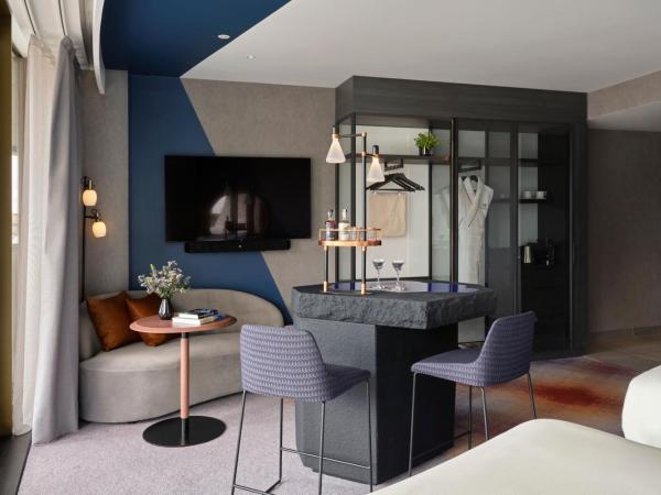 W Edinburgh : photo 1 de la chambre wonderful double room with two double beds