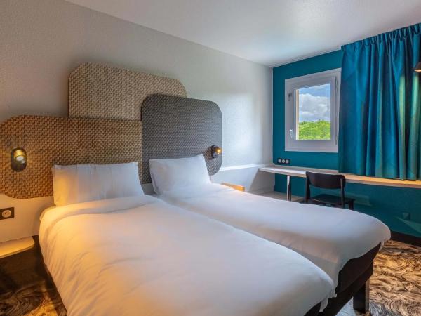 B&B HOTEL Chartres Centre Cathédrale : photo 2 de la chambre chambre lits jumeaux