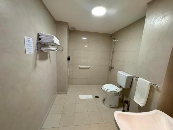 Guemes Hotel & Spa : photo 3 de la chambre chambre lit queen-size - accessible aux personnes à mobilité réduite