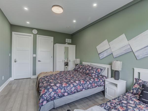 Modern City Living -newly built : photo 4 de la chambre maison 3 chambres