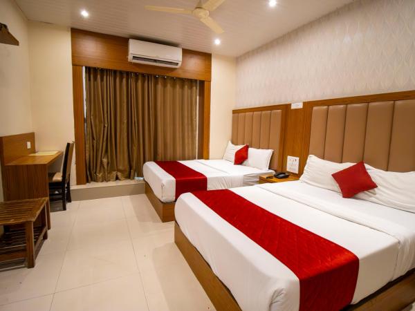 Hotel BKC Inn - Near Trade Center, Visa Consulate : photo 1 de la chambre chambre quadruple deluxe